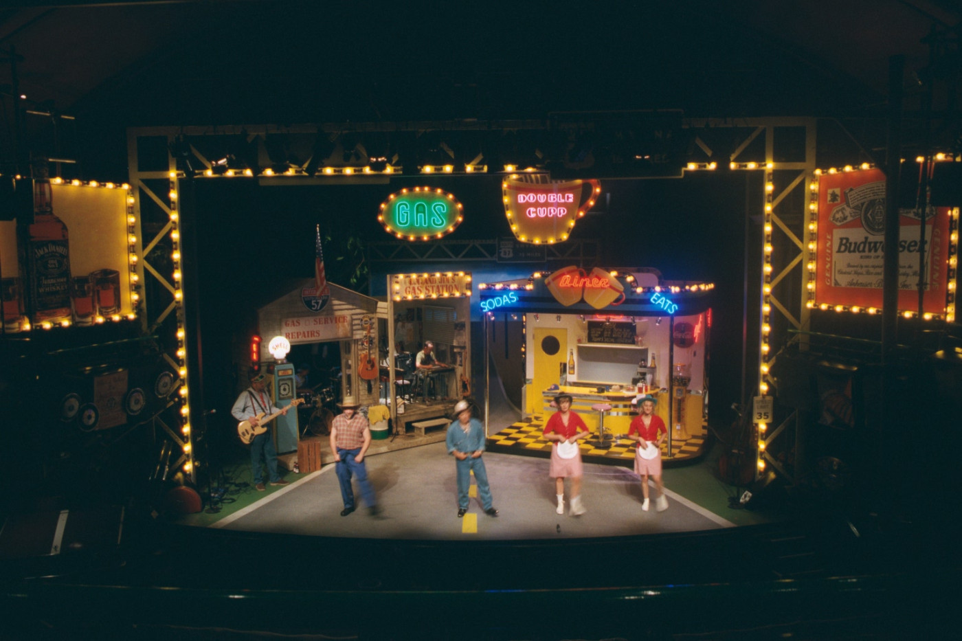 Pump Boys and Dinettes